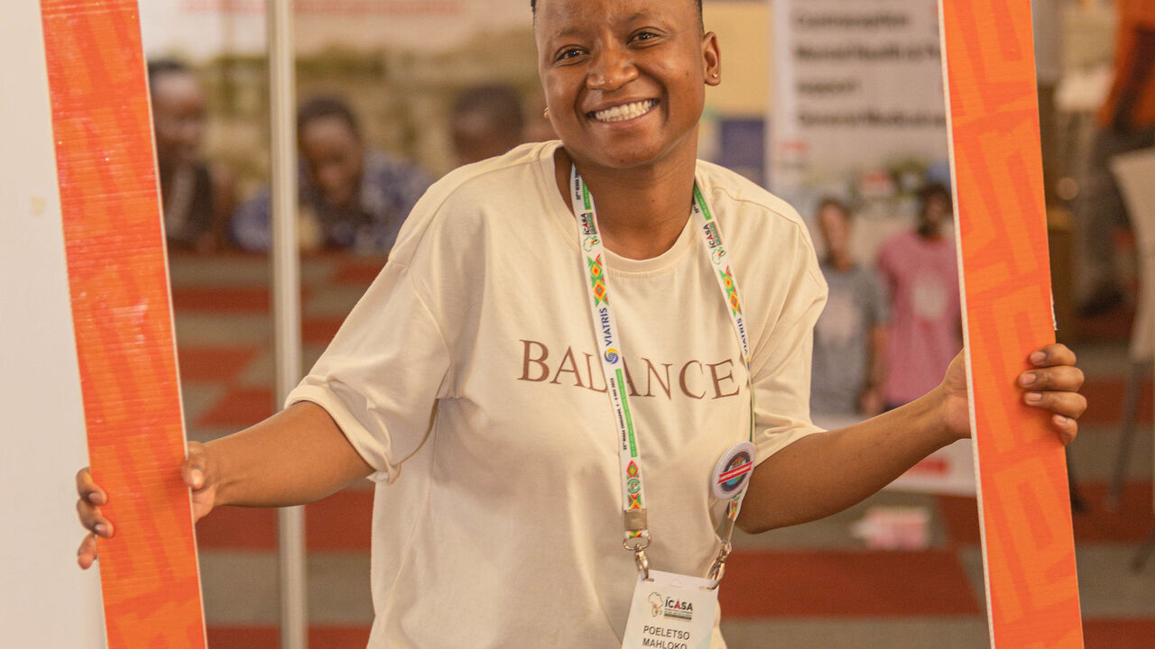Young mothers looking out for each other. Reducing HIV transmission while supporting families to thrive.