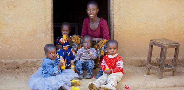 Tanzania's aHero programme: How Tamasha is helping adolescent mothers access lifesaving support